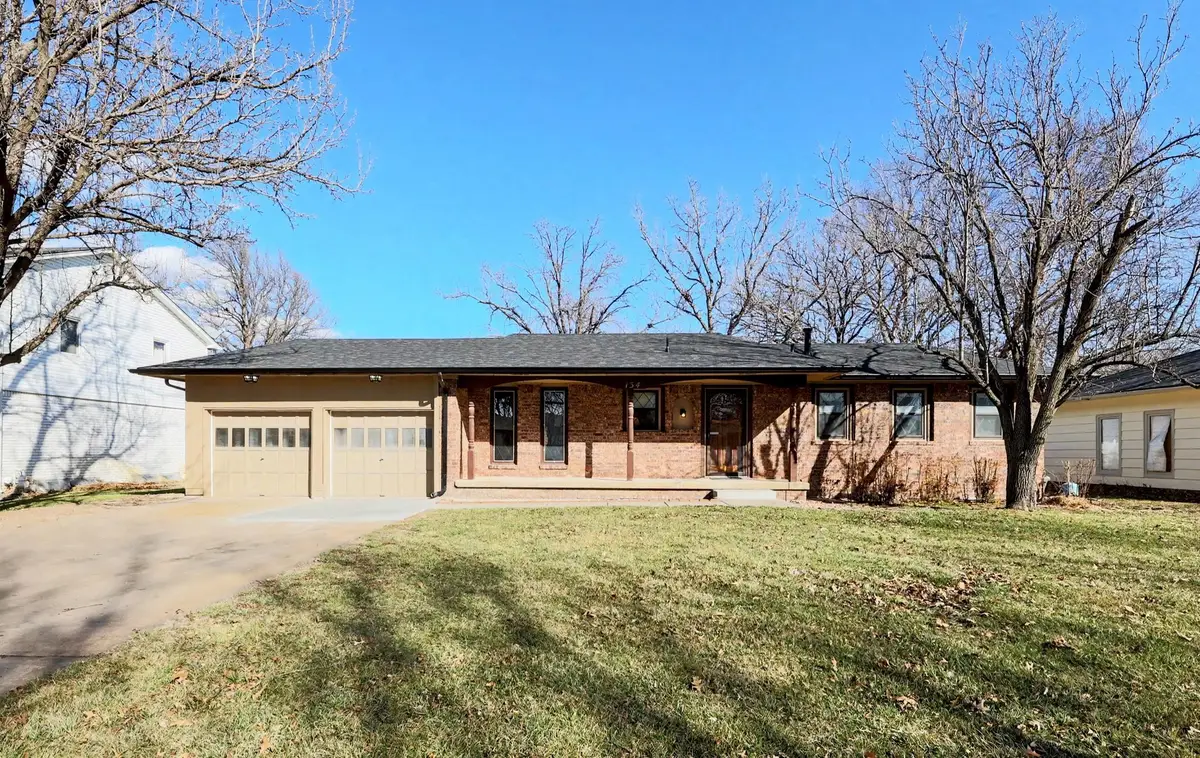 134 S Dexter Ave, Valley Center, KS 67147 - #1