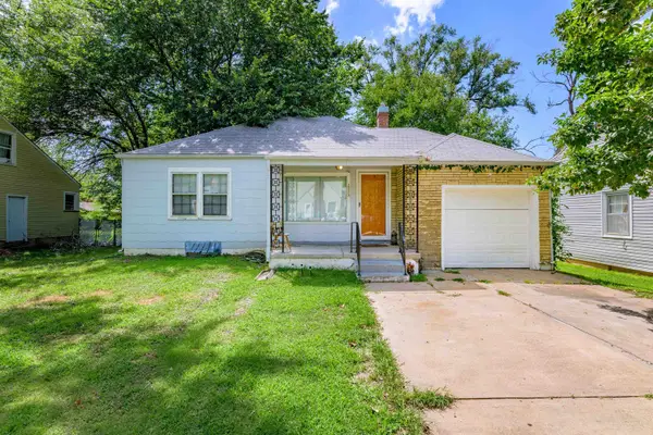 2023 S Terrace Dr, Wichita, KS 67218-5043
