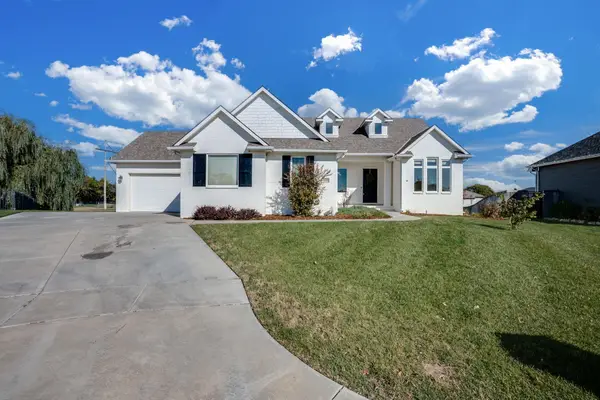 1413 N Shadow Rock Drive, Andover, KS 67002