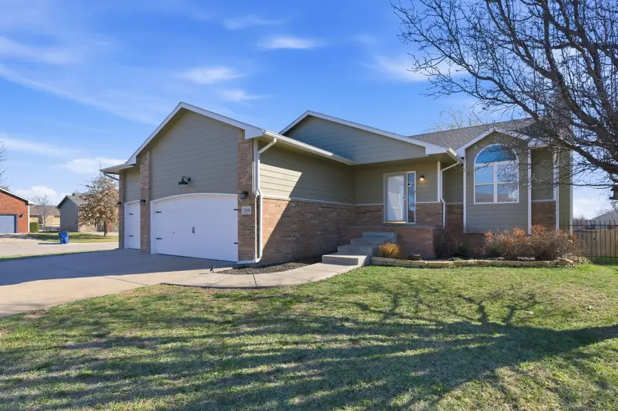 1931 N Beretta Ct, Andover, KS 67002 - #3