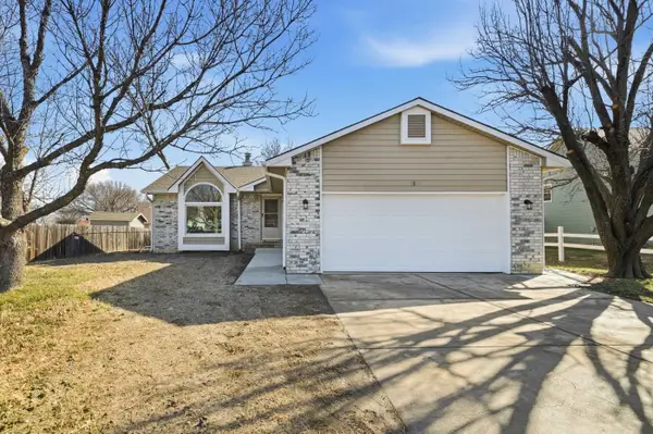 1814 S Cranbrook Ave, Wichita, KS 67207