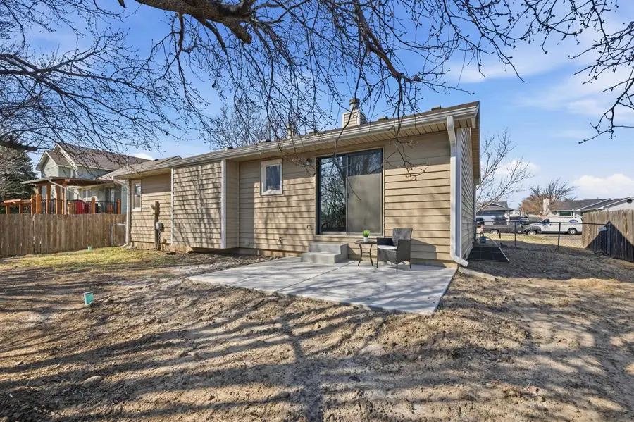 1814 S Cranbrook Ave, Wichita, KS 67207 - #3