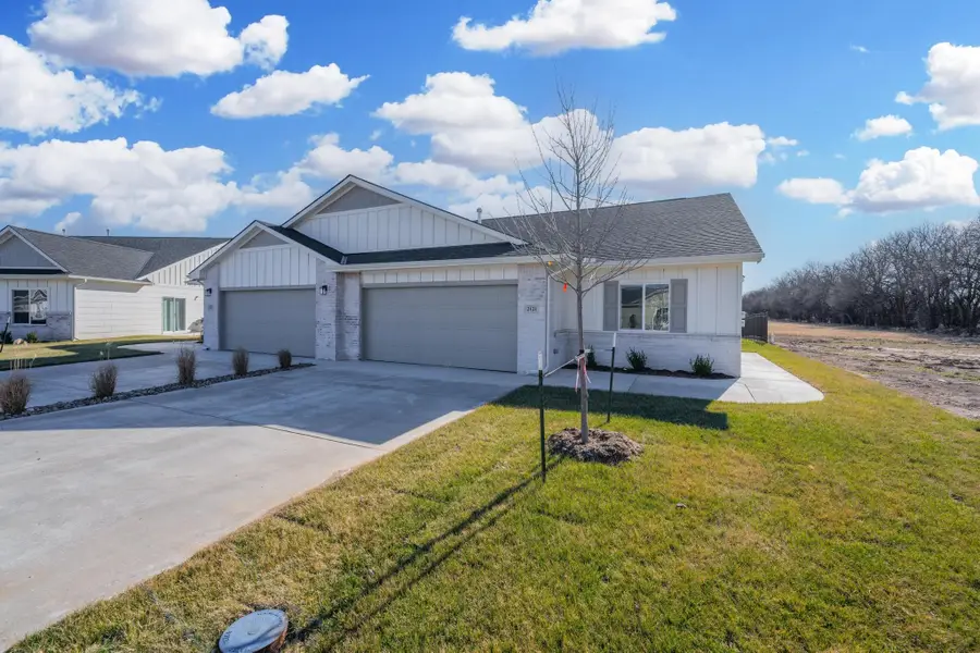 813 N Rainbow Lake St Suite 100, Wichita, KS 67235 - #2