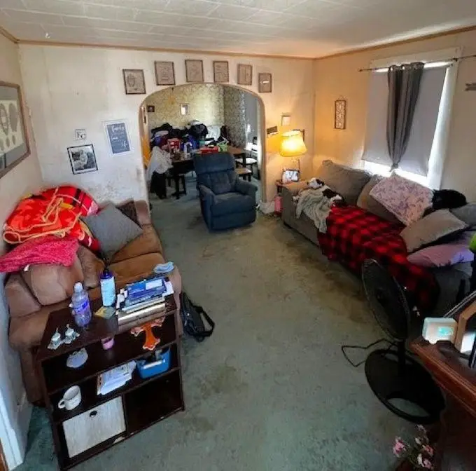 907 Johnstown Ave, Salina, KS 67401 - #3