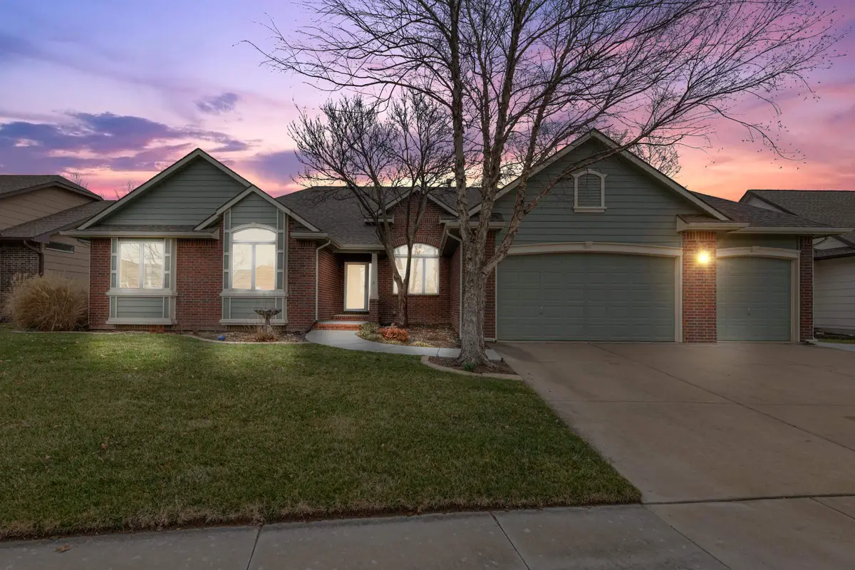 1226 S Auburn Hills St, Wichita, KS 67235 - #1