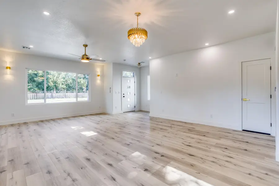 118 W Aley Way, Wichita, KS 67204-5230 - #3