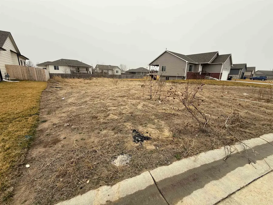 5833 N Newport St., Park City, KS 67219 - #3