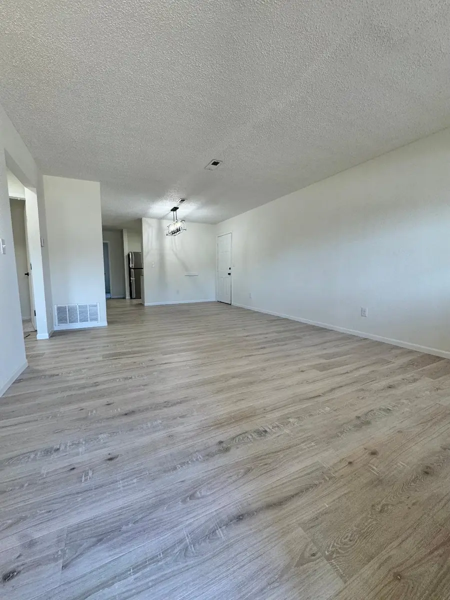 817 N Green St, Wichita, KS 67214 - #3