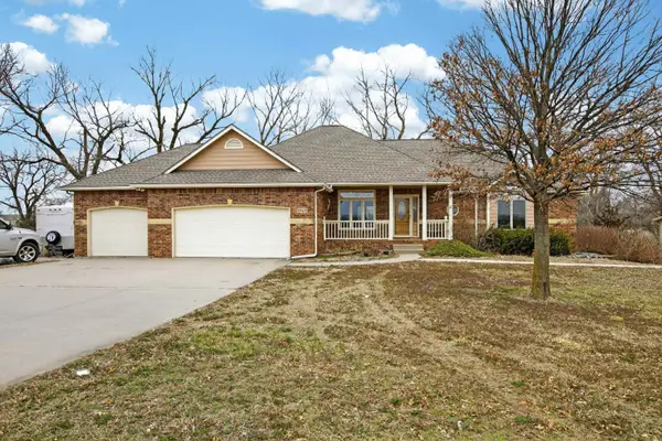 9969 N Meridian Ave, Valley Center, KS 67147