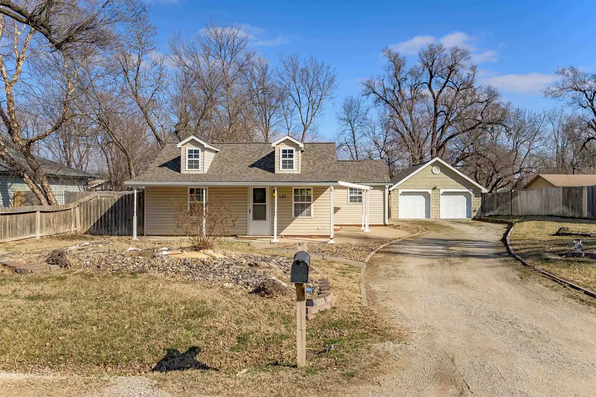 526 N Clara St, Wichita, KS 67212 - #1