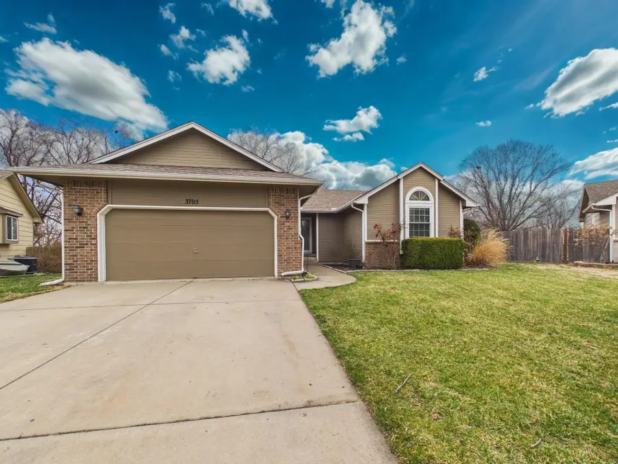 3705 Whispering Brook Ct, Wichita, KS 67220 - #2
