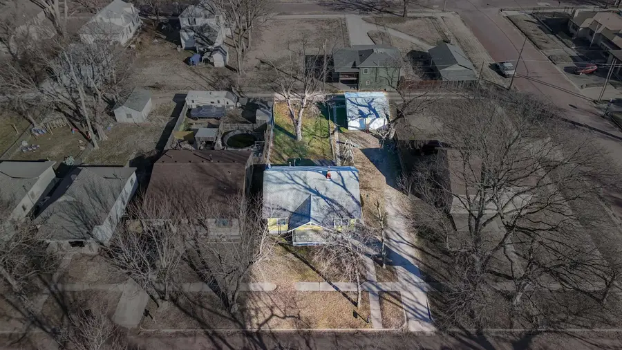 920 S 2nd St, Arkansas City, KS 67005 - #3