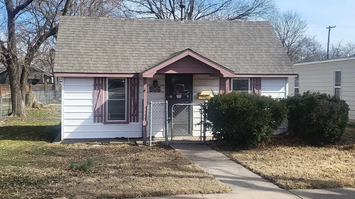 906 N Walnut, McPherson, KS 67460 - #1