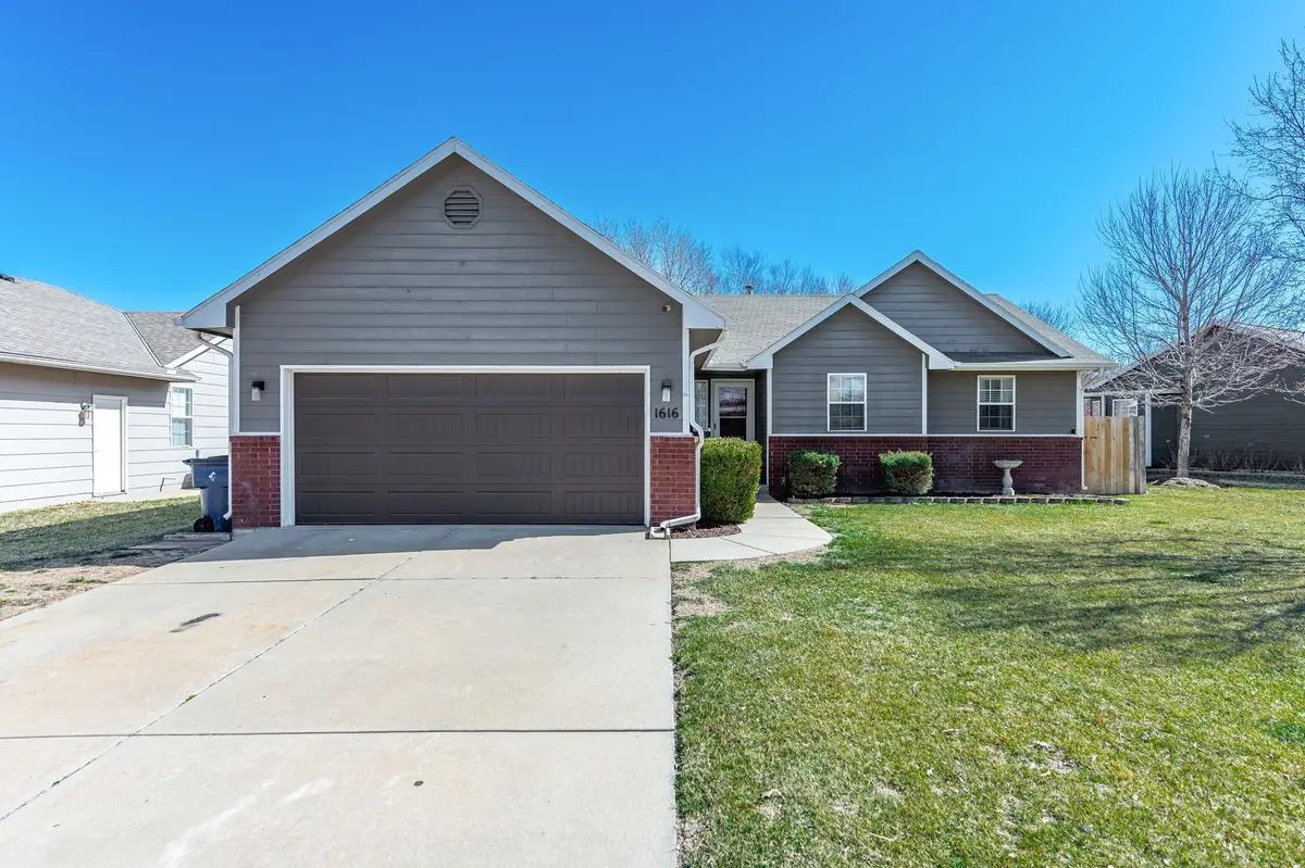 1616 N Redbarn St, Wichita, KS 67212 - #1