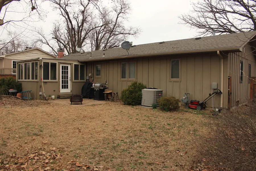 422 Beechwood Road, Salina, KS 67401 - #3