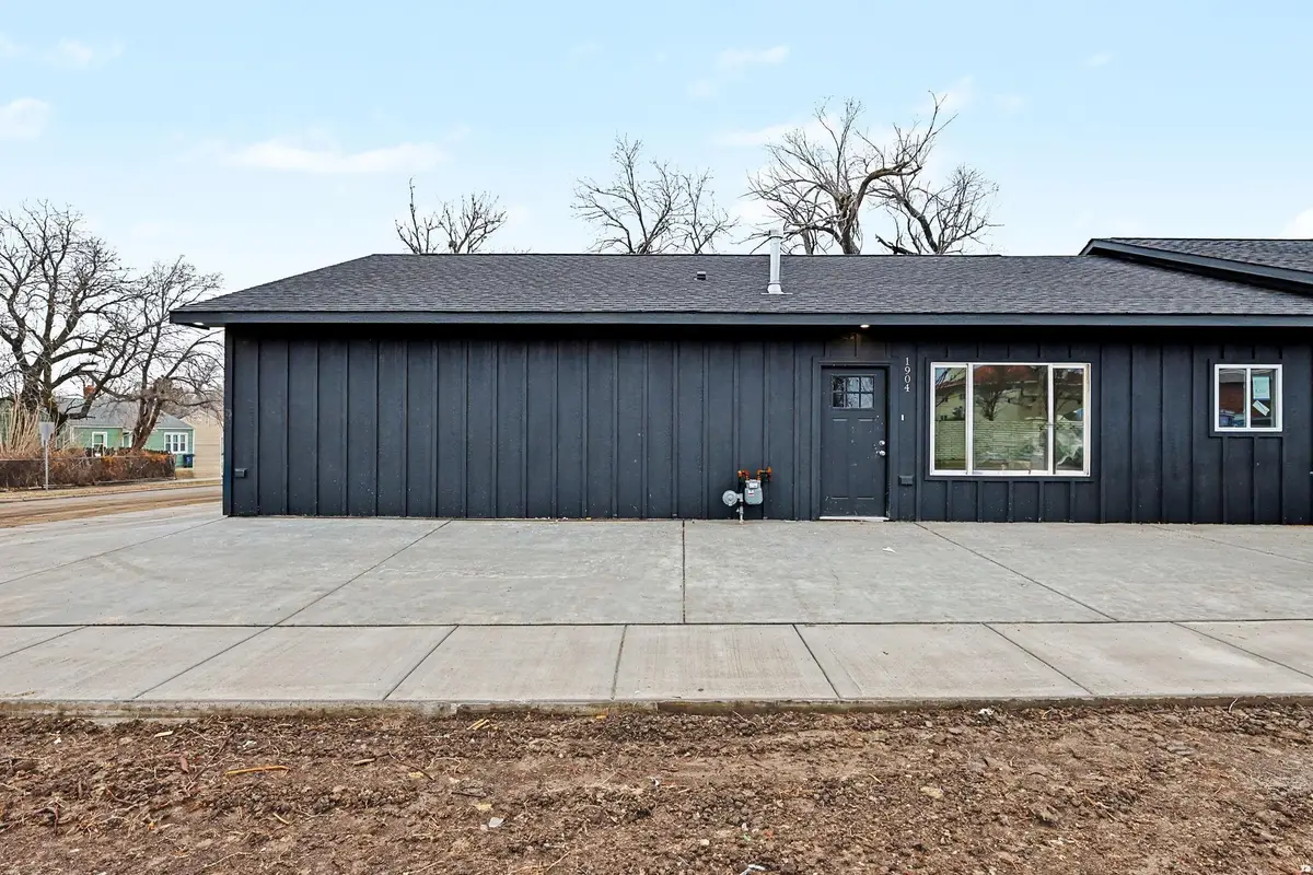 1904 N Lorraine Ave, Wichita, KS 67214 - #1