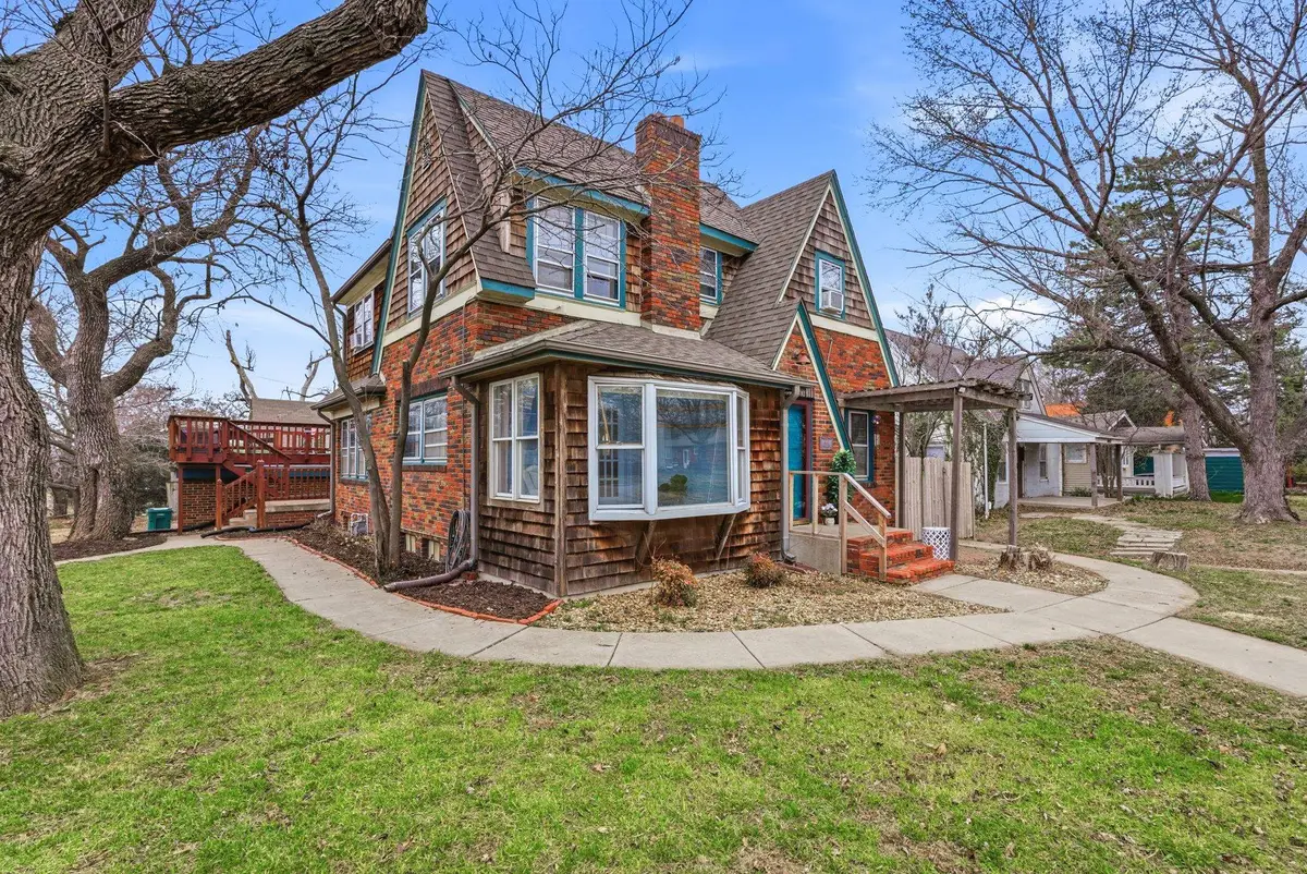 1001 N Yale Ave, Wichita, KS 67208 - #1