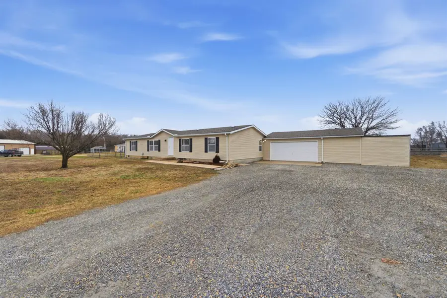 9110 SW Anna, Augusta, KS 67010 - #2