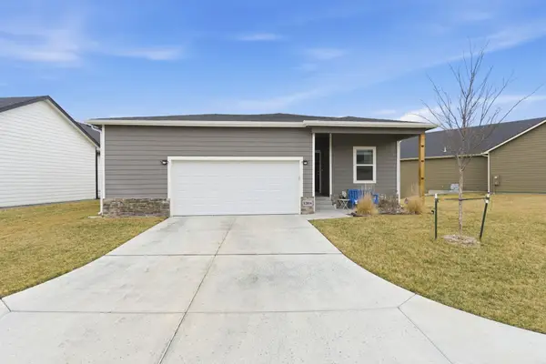 12816 E Equestrian St, Wichita, KS 67230-7614