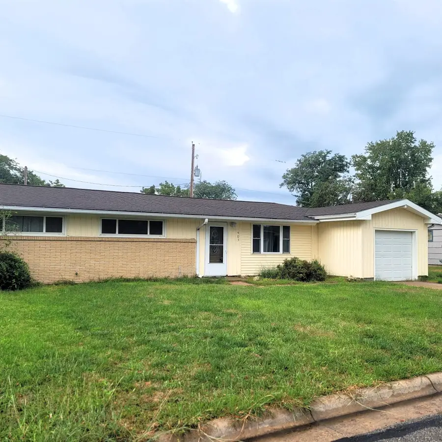 1403 Brittany St, Salina, KS 67401 - #3