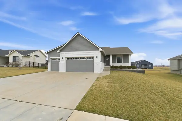 7408 E Gabriel St, Bel Aire, KS 67226