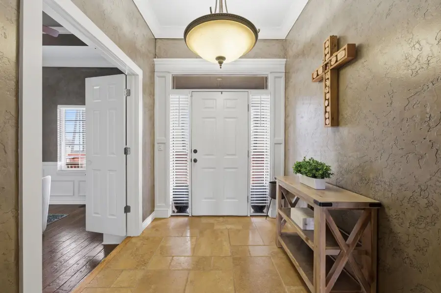 6611 E Central Park Ave, Bel Aire, KS 67226 - #3