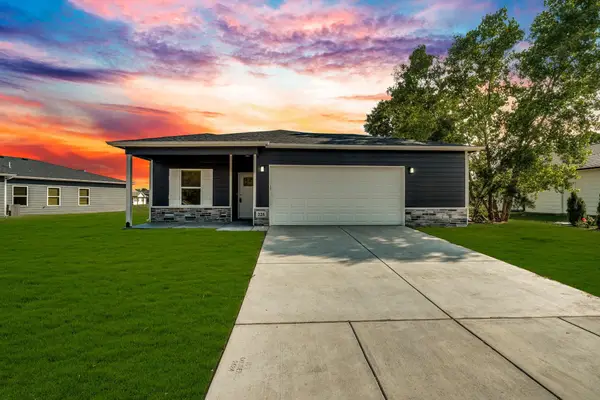 2884 S Maize Ct, Wichita, KS 67215