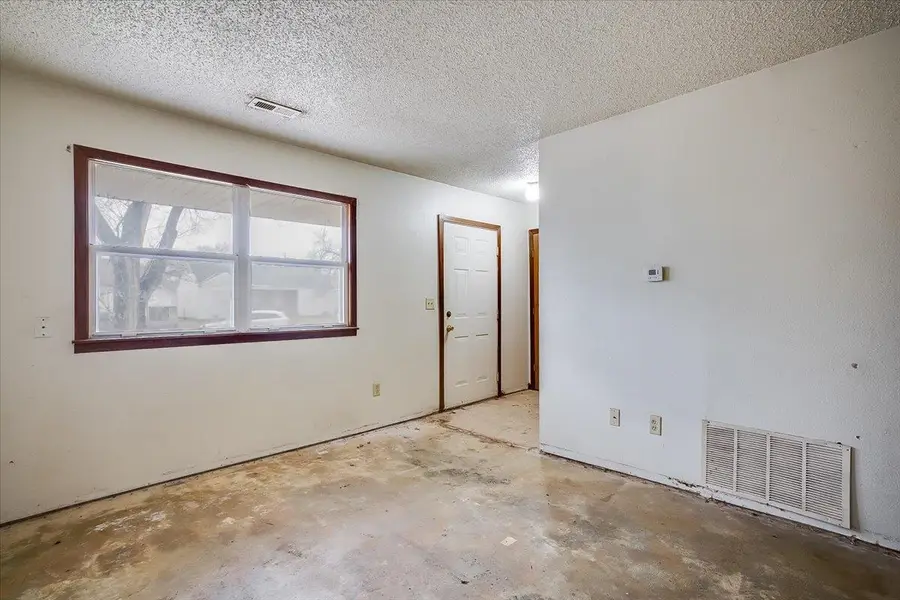 828 N Poplar, Wichita, KS 67214 - #3