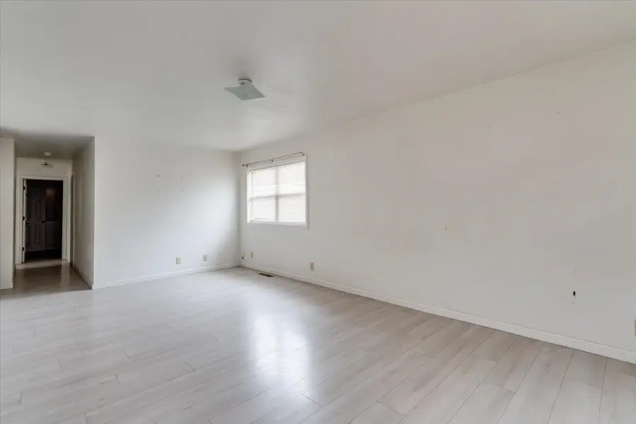 1608 E Catalina St, Wichita, KS 67216 - #3