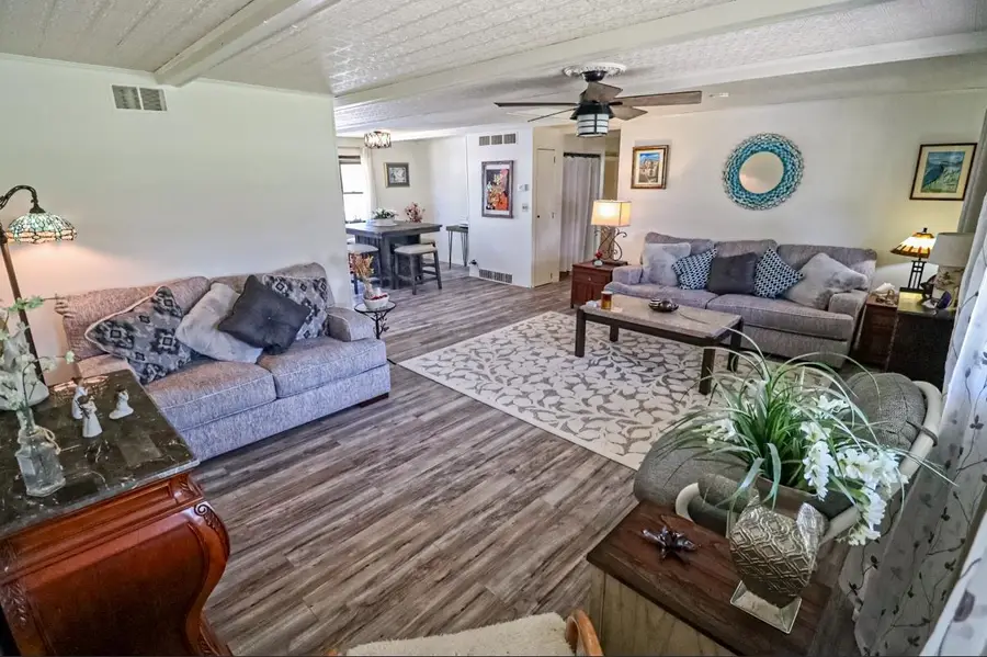 211 N Pine St, Inman, KS 67546 - #3