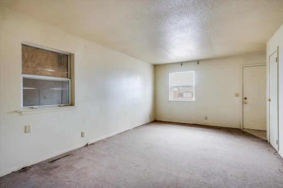 1516 E Del Mar, Wichita, KS 67216 - #2