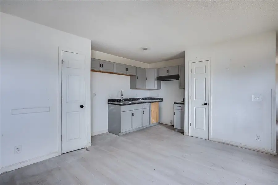 1502 E Catalina St, Wichita, KS 67216 - #3