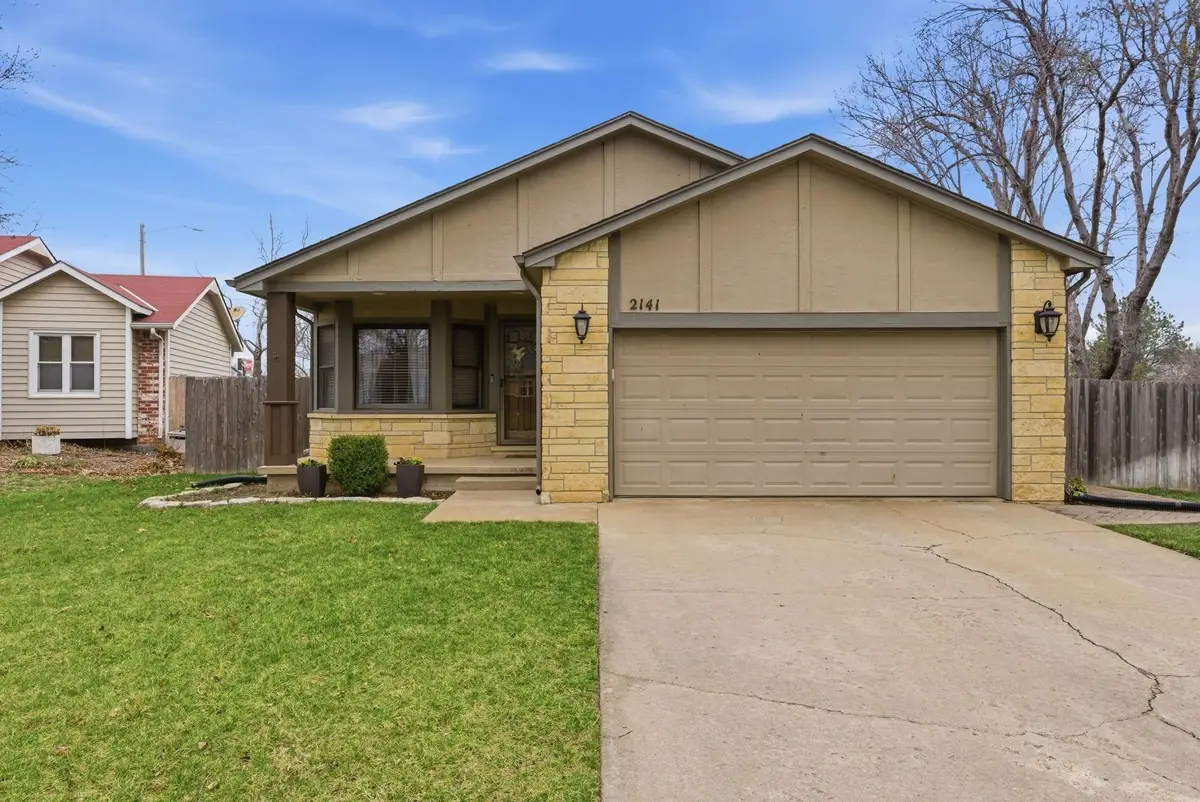 2141 N Parkridge Ct, Wichita, KS 67212 - #1
