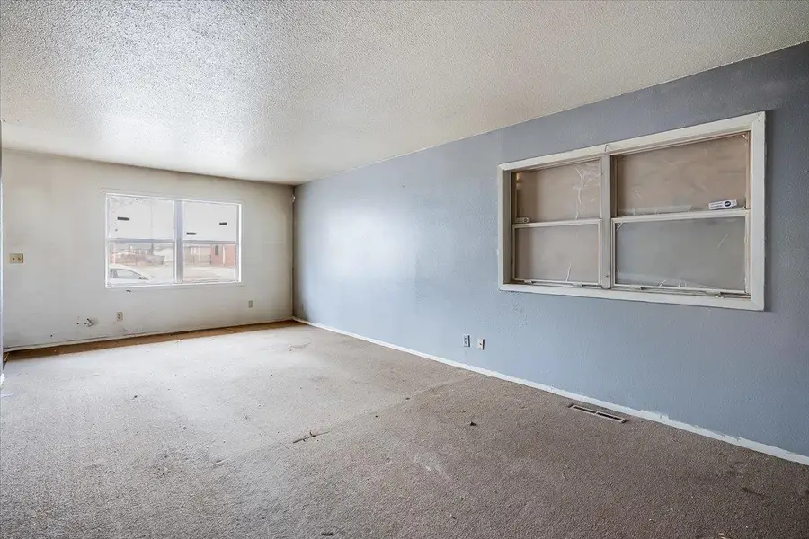 1607 E Del Mar St, Wichita, KS 67216 - #2