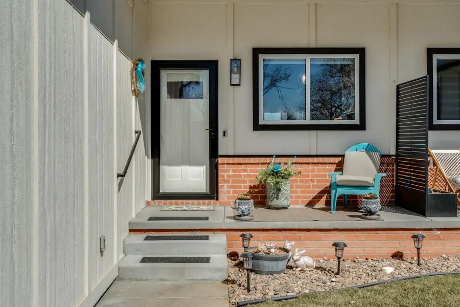 918 N Bayshore St, Wichita, KS 67212 - #3