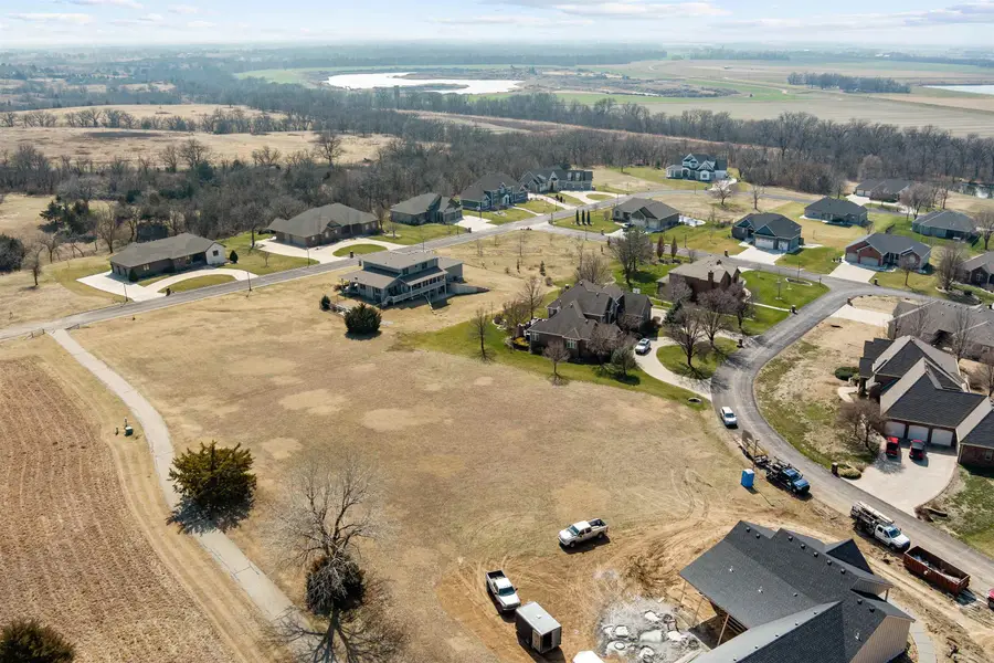 2541 Angus Ln, Salina, KS 67401 - #3