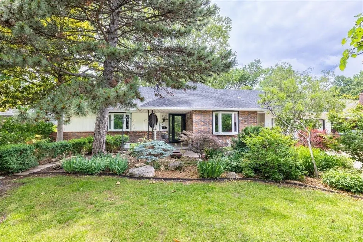 2047 N Westridge Dr, Wichita, KS 67203 - #1