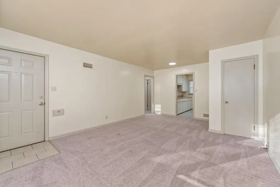 6124 E Harry St, Wichita, KS 67218 - #3