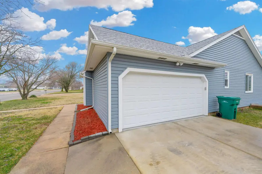 1835 S Cypress St, Wichita, KS 67207 - #3