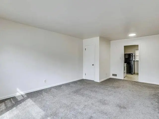 6142 E Harry St, Wichita, KS 67218 - #2