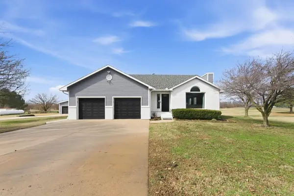 235 N Tyler Rd, Wellington, KS 67152