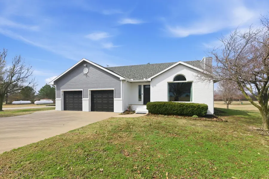235 N Tyler Rd, Wellington, KS 67152 - #3