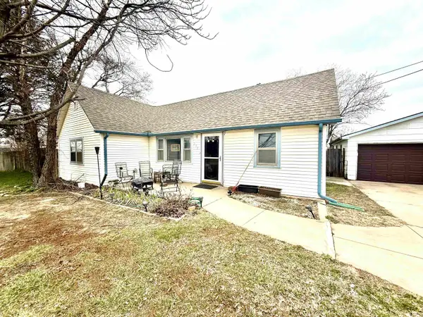 215 S Goddard Rd, Goddard, KS 67052