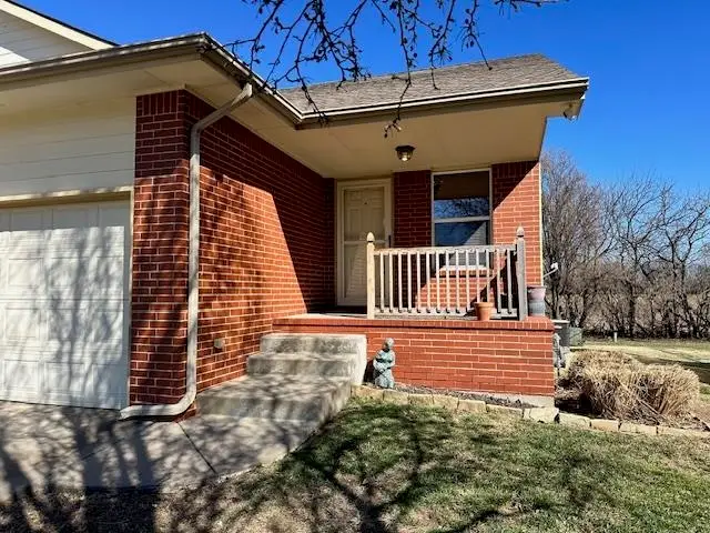 2242 N Shefford Cir, Wichita, KS 67205 - #2