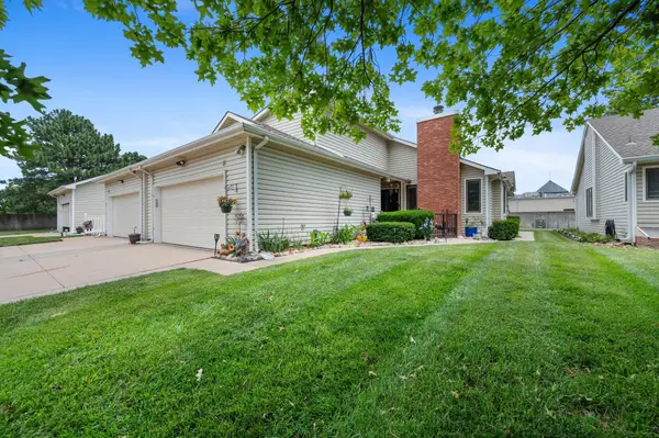 9111 W 21st St N #11, Wichita, KS 67205