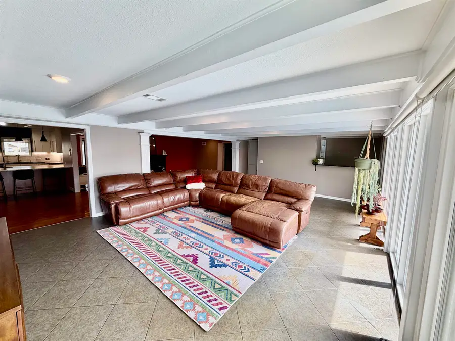 21 E Huntington St, Eastborough, KS 67206 - #2