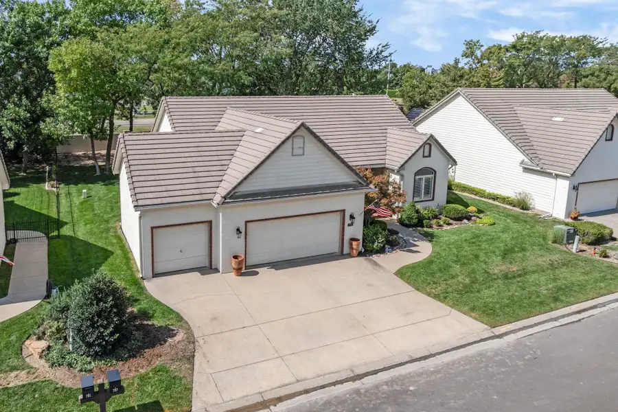 707 N Crest Ridge Ct, Wichita, KS 67230 - #2