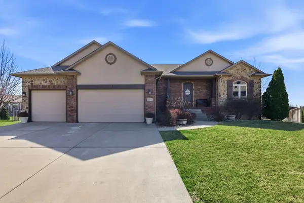 2510 N Chelmsford Ct, Wichita, KS 67228