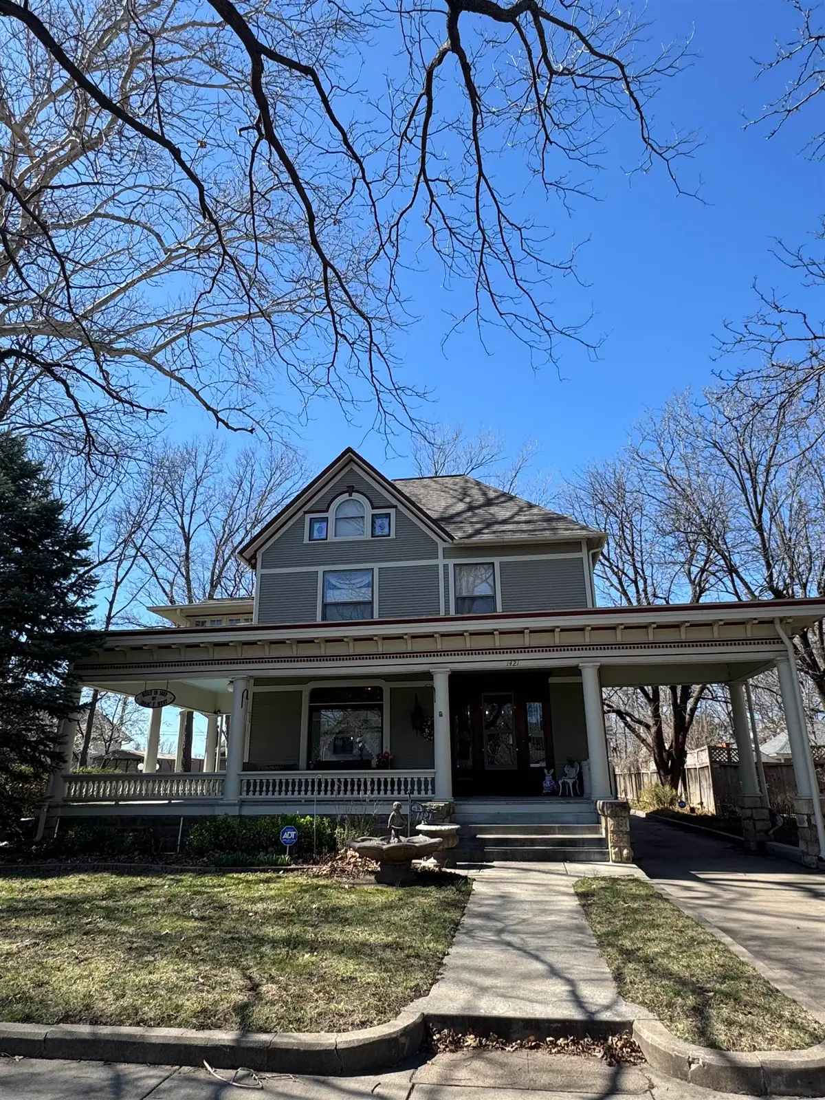 1421 N Park Pl, Wichita, KS 67203 - #1