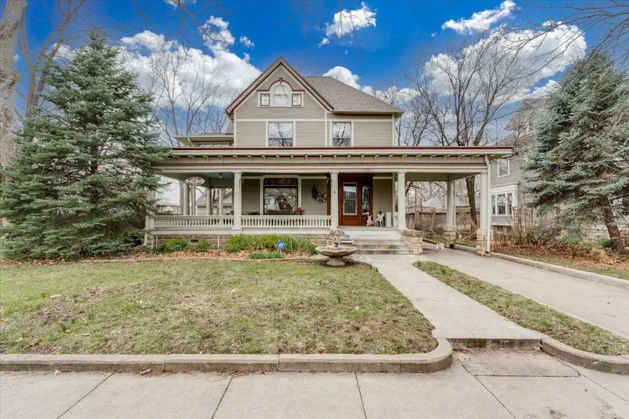 1421 N Park Pl, Wichita, KS 67203 - #2